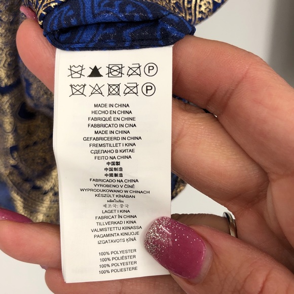Michael Kors Blue & Gold Paisley Print Top NWT Med - Picture 8 of 8